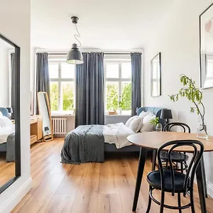  Apartament Rozbrat With Park View Polska